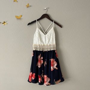 Mini floral and lace dress